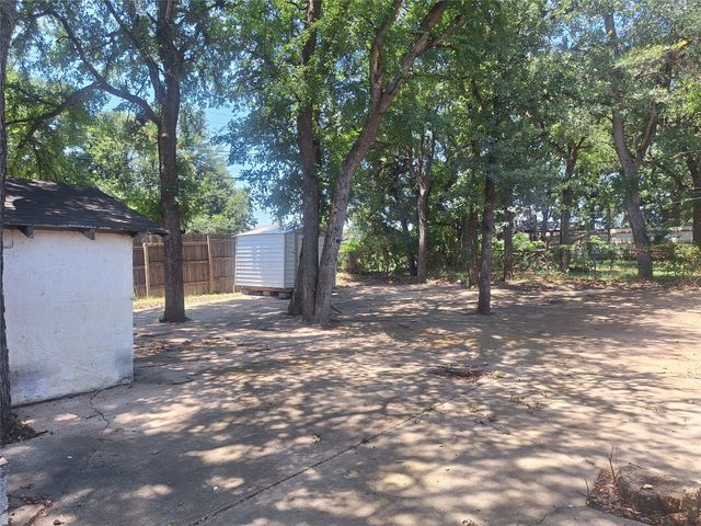 5912 Maceo Lane, Fort Worth, TX 76112