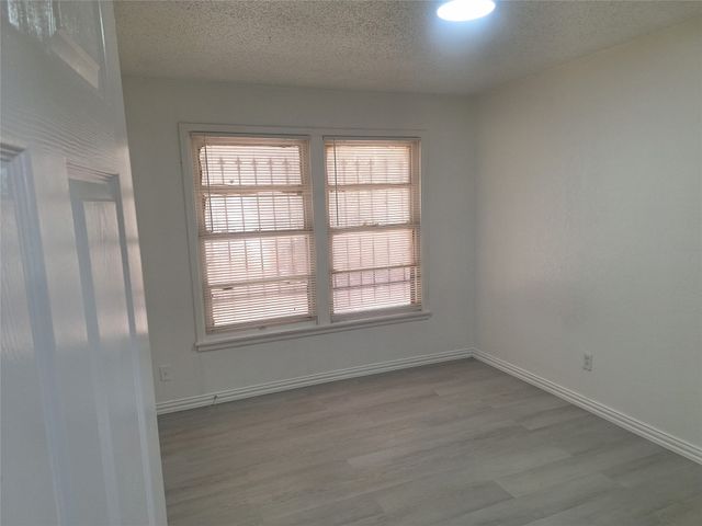 5912 Maceo Lane, Fort Worth, TX 76112