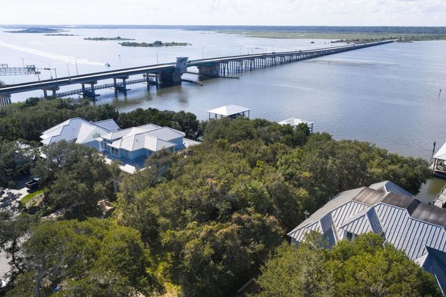 301 S La Crescenta Drive, St Augustine, FL 32080