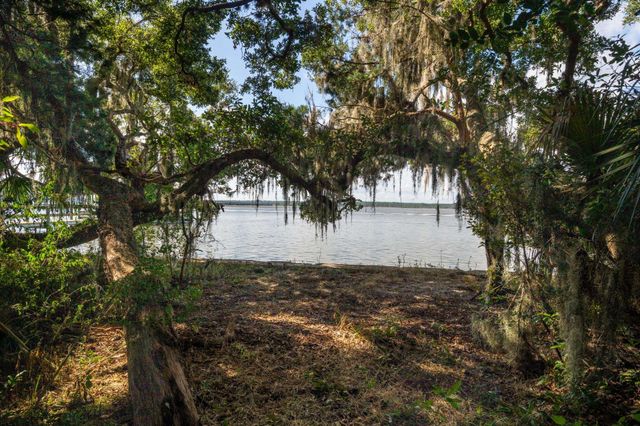 301 S La Crescenta Drive, St Augustine, FL 32080