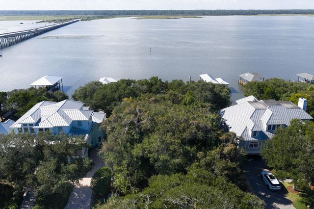 301 S La Crescenta Drive, St Augustine, FL 32080