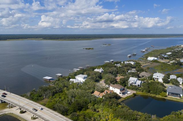 301 S La Crescenta Drive, St Augustine, FL 32080