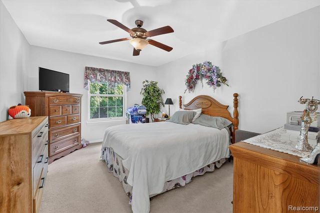 7866 Rivergate Drive, Westland, MI 48185