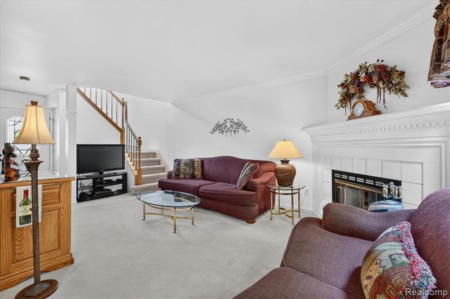 7866 Rivergate Drive, Westland, MI 48185