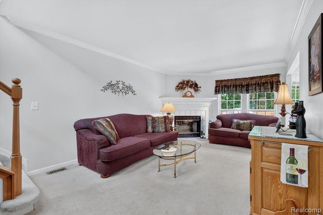 7866 Rivergate Drive, Westland, MI 48185