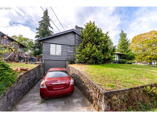 5508 Ne FREMONT St, Portland, OR 97213