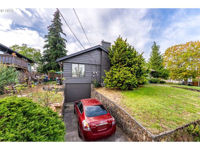 5508 Ne FREMONT St, Portland, OR 97213