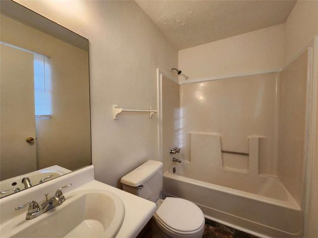 2083 Lenoa Lane, Austell, GA 30106