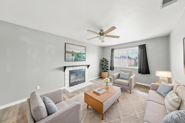 8689 Tea Cart Ct, Sacramento, CA 95828