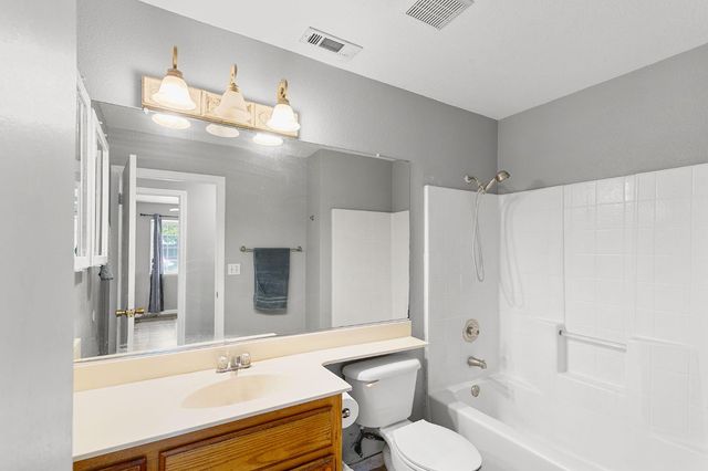 8689 Tea Cart Ct, Sacramento, CA 95828