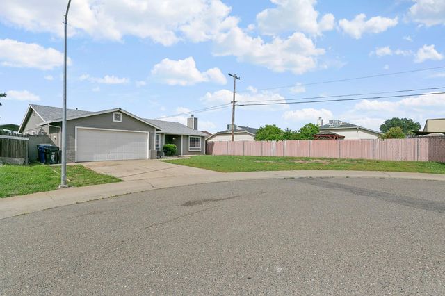 8689 Tea Cart Ct, Sacramento, CA 95828