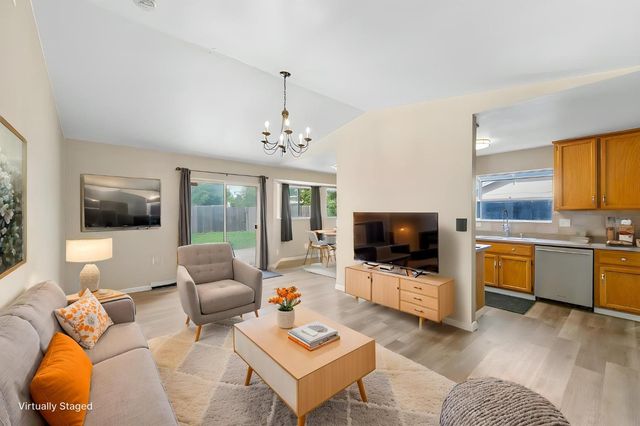 8689 Tea Cart Ct, Sacramento, CA 95828