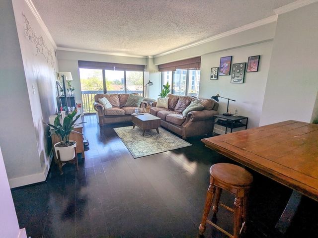 15 N Beacon 202, Boston, MA 02134