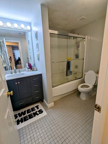 15 N Beacon 202, Boston, MA 02134