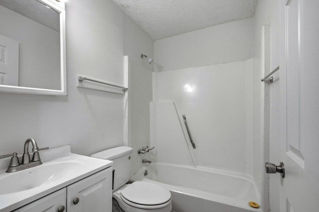 1502 Sixth Ave., Conway, SC 29526