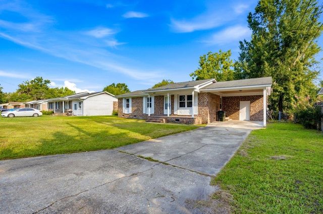 1502 Sixth Ave., Conway, SC 29526