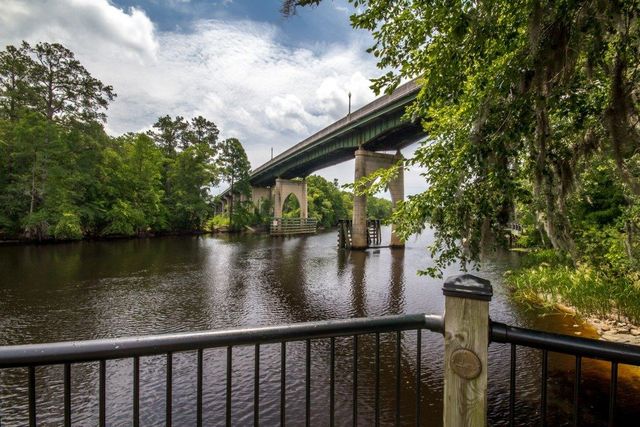 1502 Sixth Ave., Conway, SC 29526