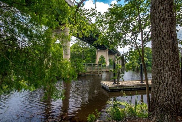 1502 Sixth Ave., Conway, SC 29526