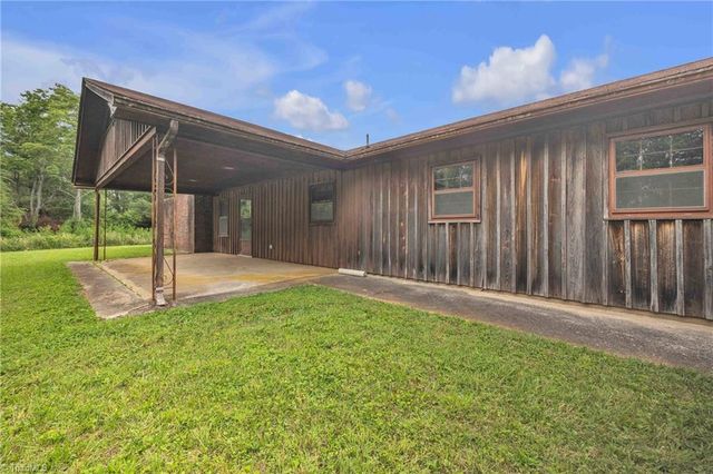 501 Dale Woodie Road, Laurel Springs, NC 28644