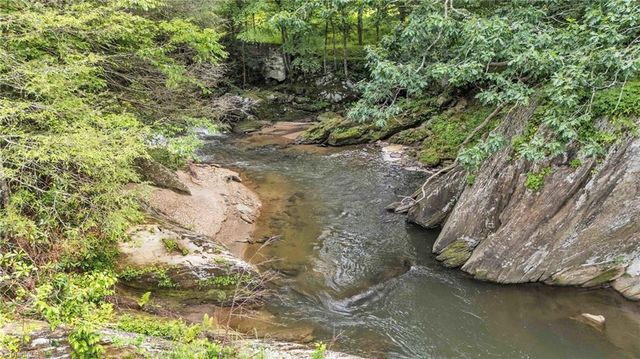 501 Dale Woodie Road, Laurel Springs, NC 28644