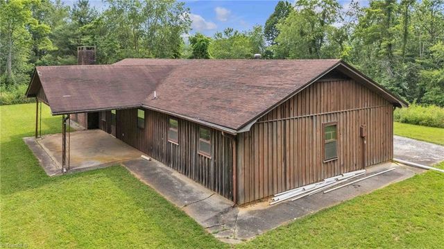 501 Dale Woodie Road, Laurel Springs, NC 28644