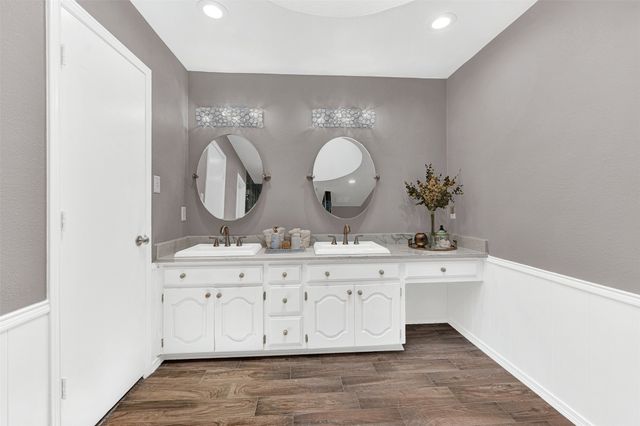 317 Faircrest Drive, Garland, TX 75040