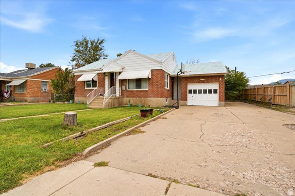 5492 S 2200 W, Roy, UT 84067 — photo 2