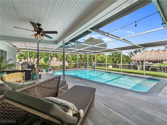 419 Pinecrest CT, Cape Coral, FL 33904