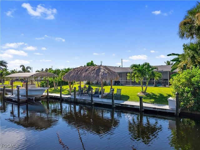 419 Pinecrest CT, Cape Coral, FL 33904