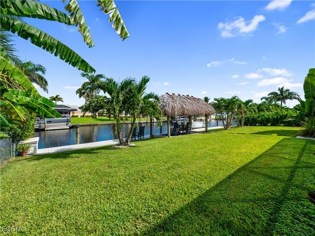 419 Pinecrest CT, Cape Coral, FL 33904