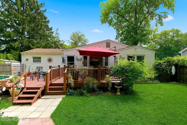 54 Redwood Place, Jackson, NJ 08527