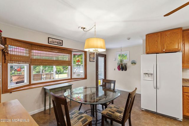 54 Redwood Place, Jackson, NJ 08527