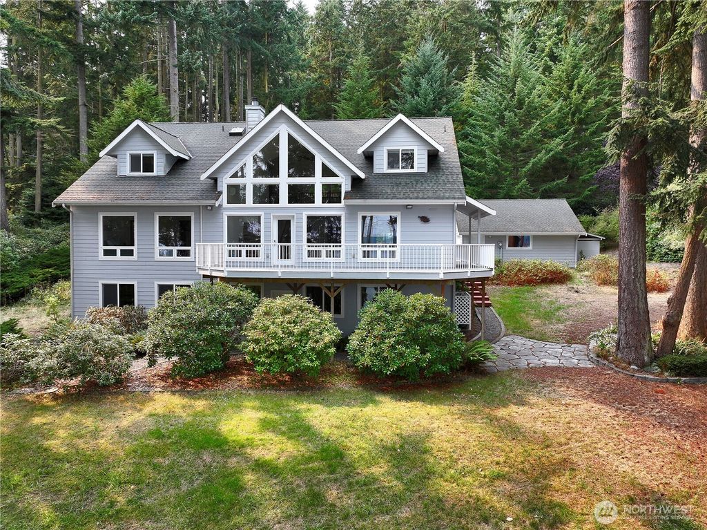2151 North Bluff Road, Greenbank, WA 98253