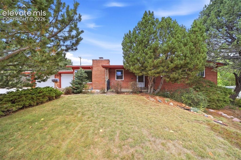 1406 Iowa Avenue, Colorado Springs, CO 80909 — photo 2