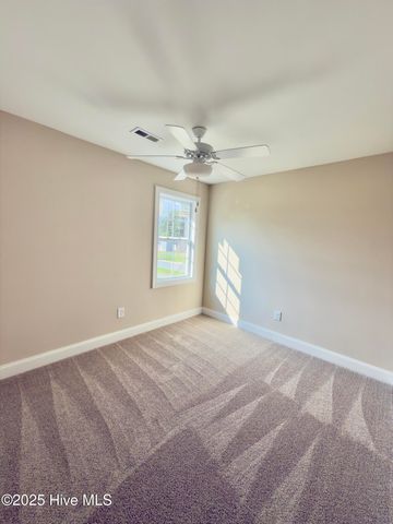 4371 W West Pine Street B, Farmville, NC 27828