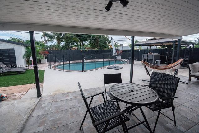 150 NE 31st St, Pompano Beach, FL 33064