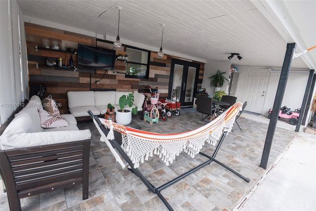 150 NE 31st St, Pompano Beach, FL 33064