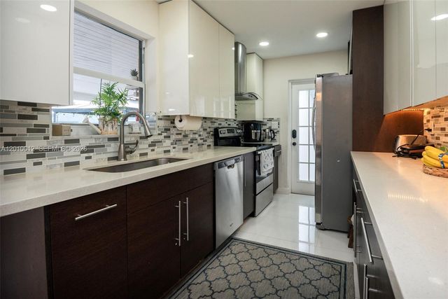150 NE 31st St, Pompano Beach, FL 33064