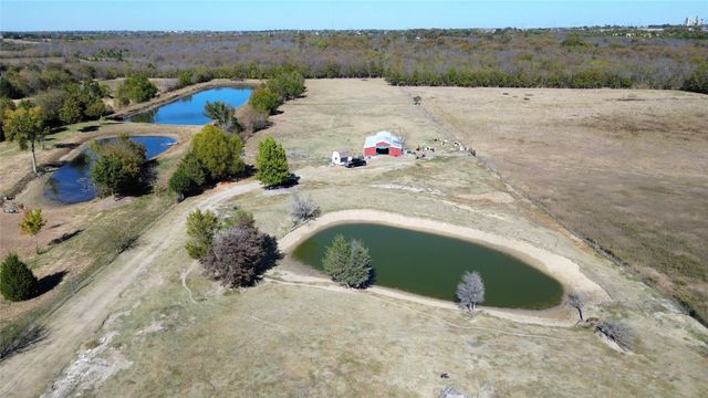 363 town east, Sunnyvale, TX 75182