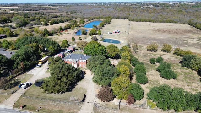 363 town east, Sunnyvale, TX 75182