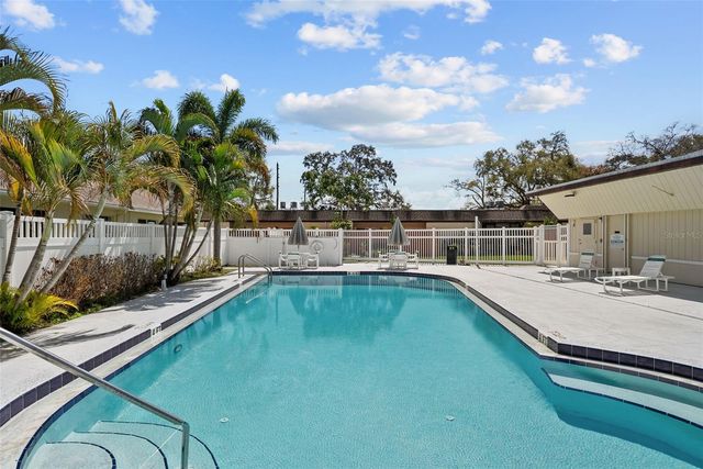 2367 MABEN CIRCLE P9, Palm Harbor, FL 34683