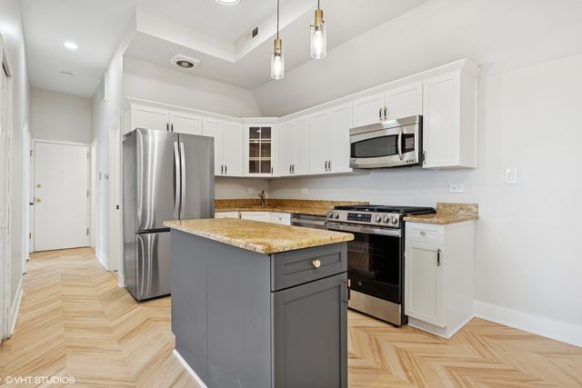 551 W Belden Avenue 4RW, Chicago, IL 60614