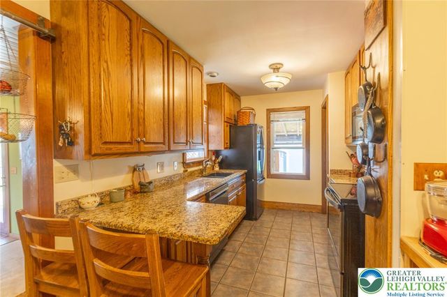 1490 South Delaware Drive, Easton, PA 18042