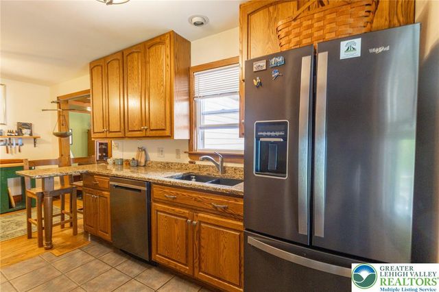 1490 South Delaware Drive, Easton, PA 18042