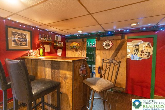 1490 South Delaware Drive, Easton, PA 18042