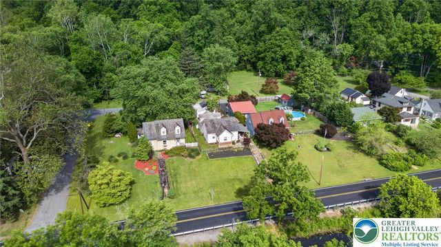1490 South Delaware Drive, Easton, PA 18042