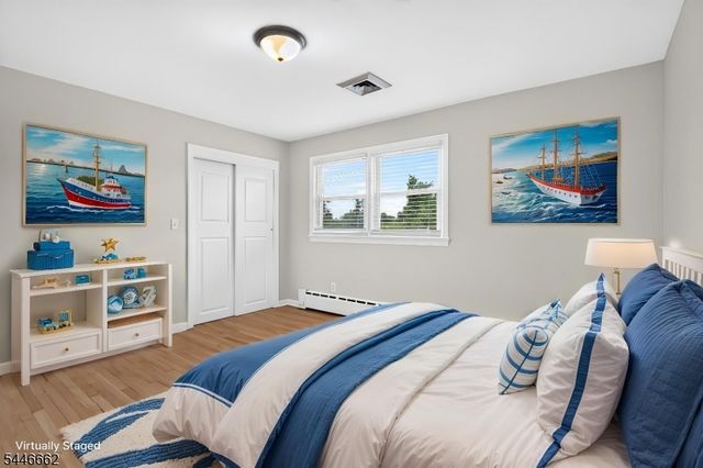 22 Franklin Blvd, Franklin Twp., NJ 08873