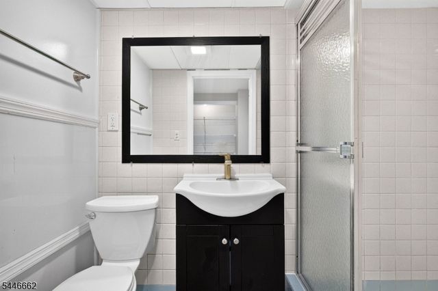 22 Franklin Blvd, Franklin Twp., NJ 08873