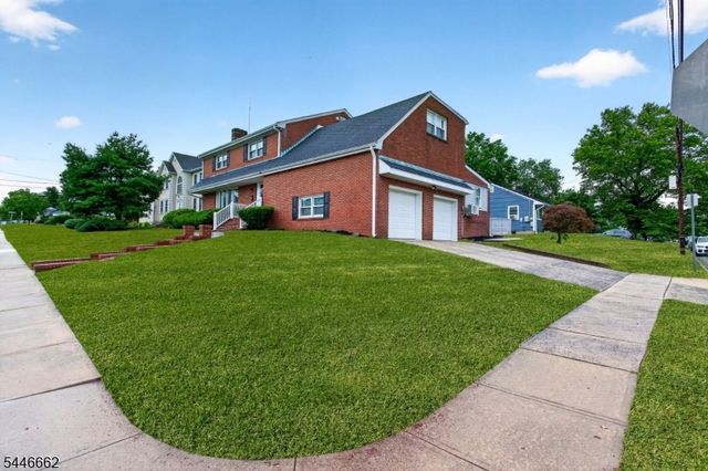 22 Franklin Blvd, Franklin Twp., NJ 08873