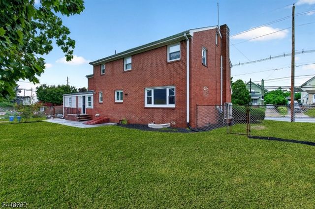 22 Franklin Blvd, Franklin Twp., NJ 08873